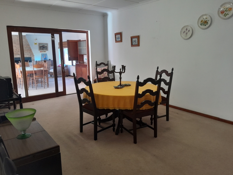 4 Bedroom Property for Sale in Gansbaai Central Western Cape